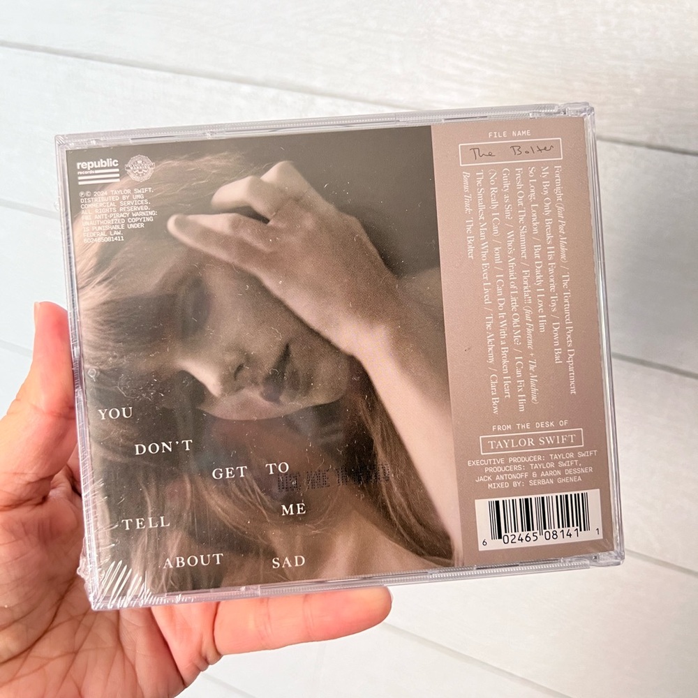 Taylor Swift - Picture 4 of 5